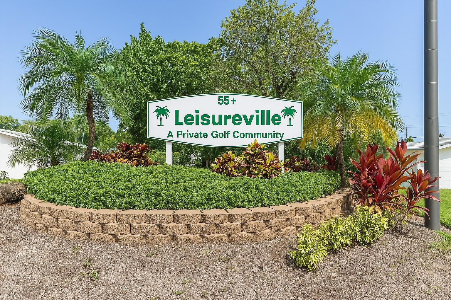 leisureville-fairway-golf-community-sign Leisureville Fairway golf course community sign via ChatGPT