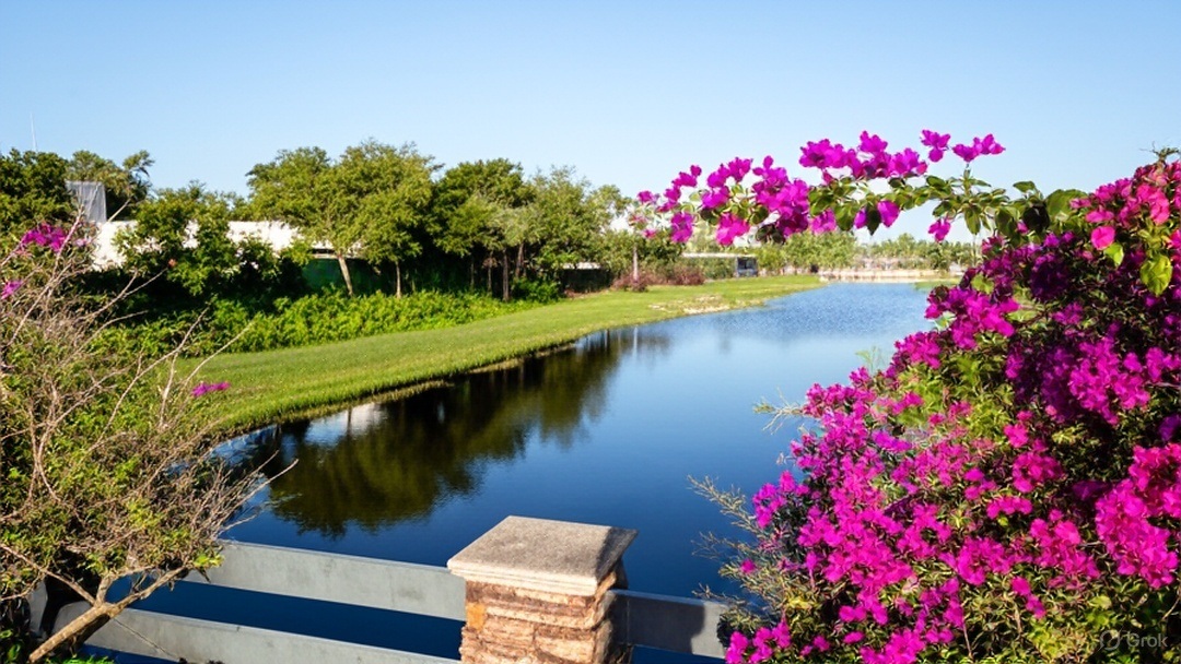 Hibiscus Golf Club in Naples FL