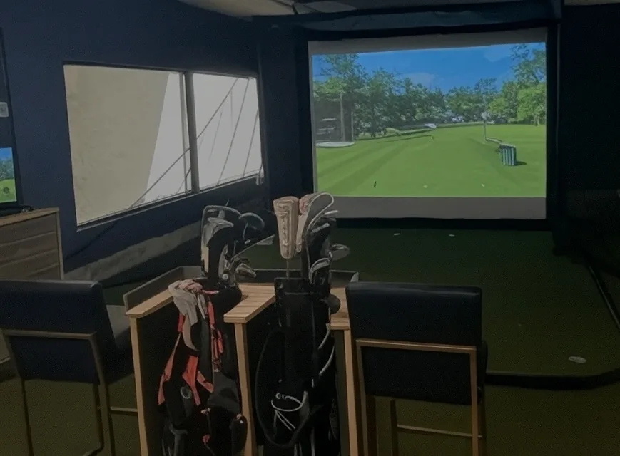 Birdie Shack in Stuart Florida view of indoor simulator via Grok<br />
